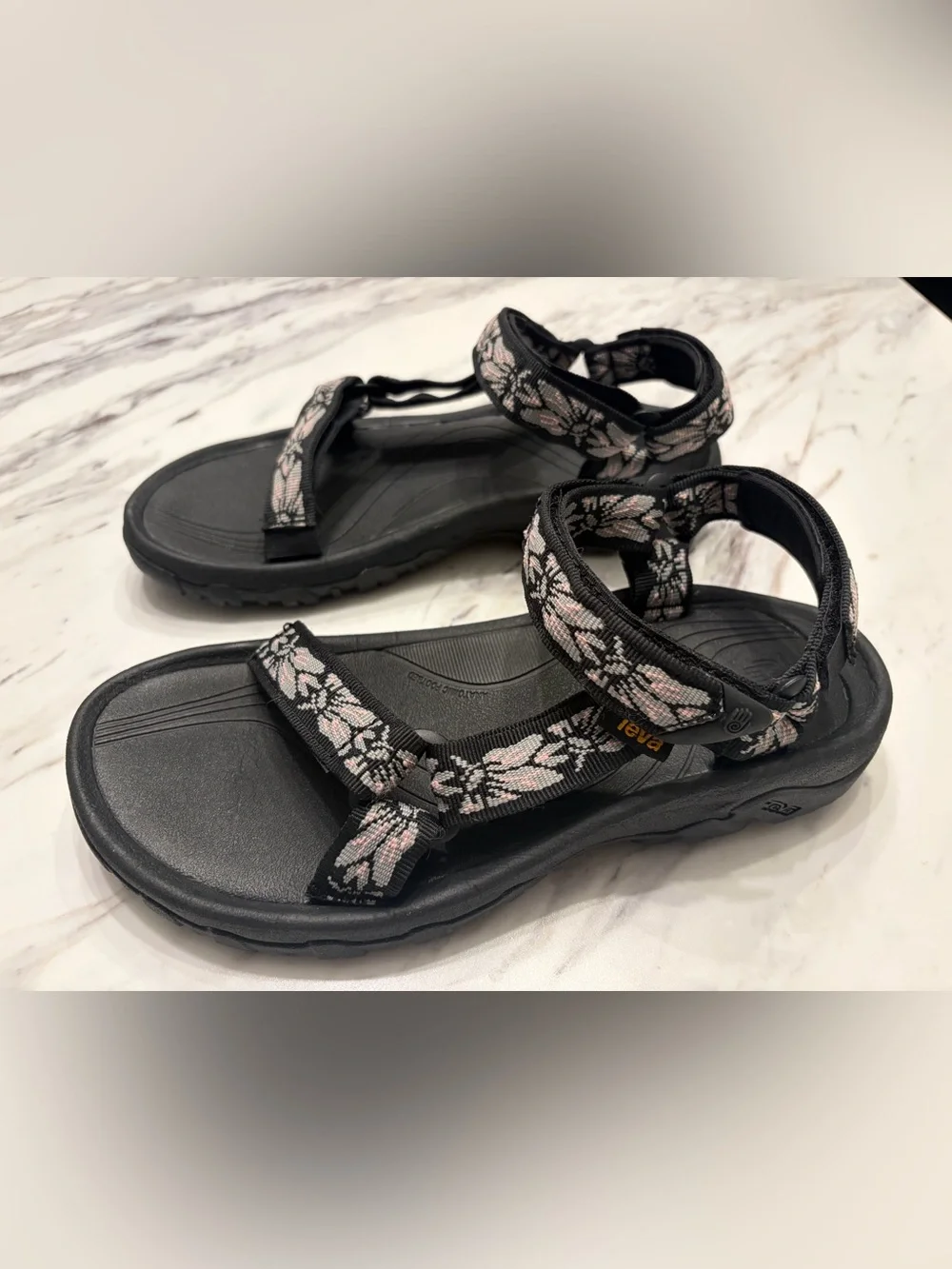 Teva Hazel/Black Hurricane 4 Sport Sandals Women's US Size 7